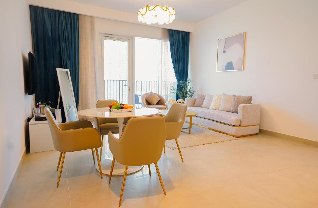 Citihome-1br With Large Living In Creek Horizon Dubái