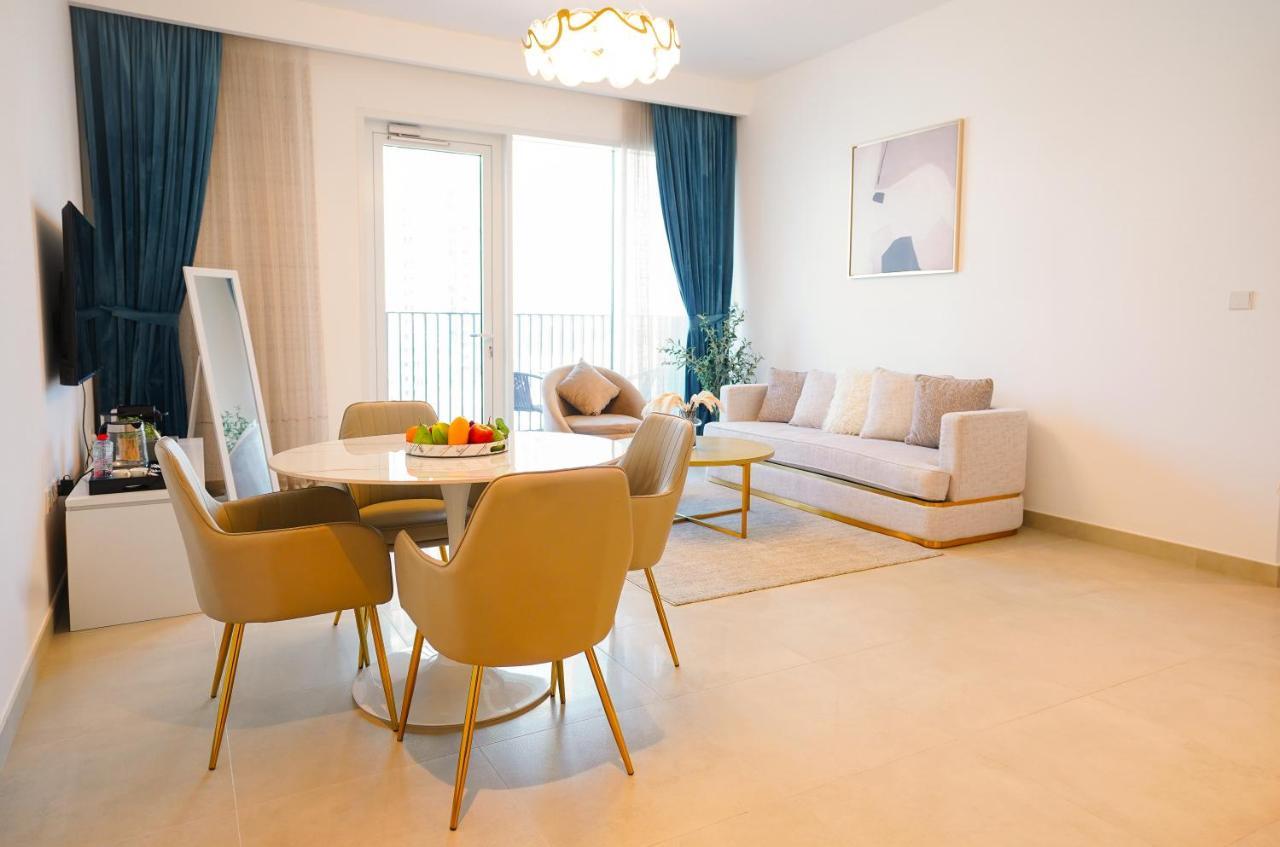 Citihome-1br With Large Living In Creek Horizon Dubái