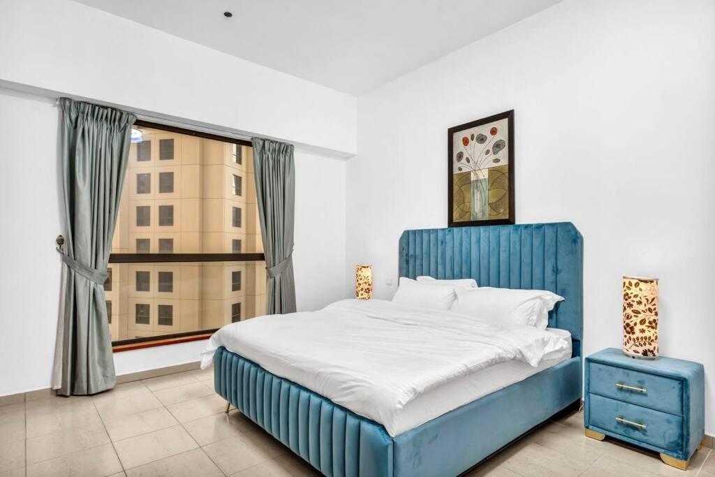 Modern 3br Flat In The Heart Of Jbr Apartamento