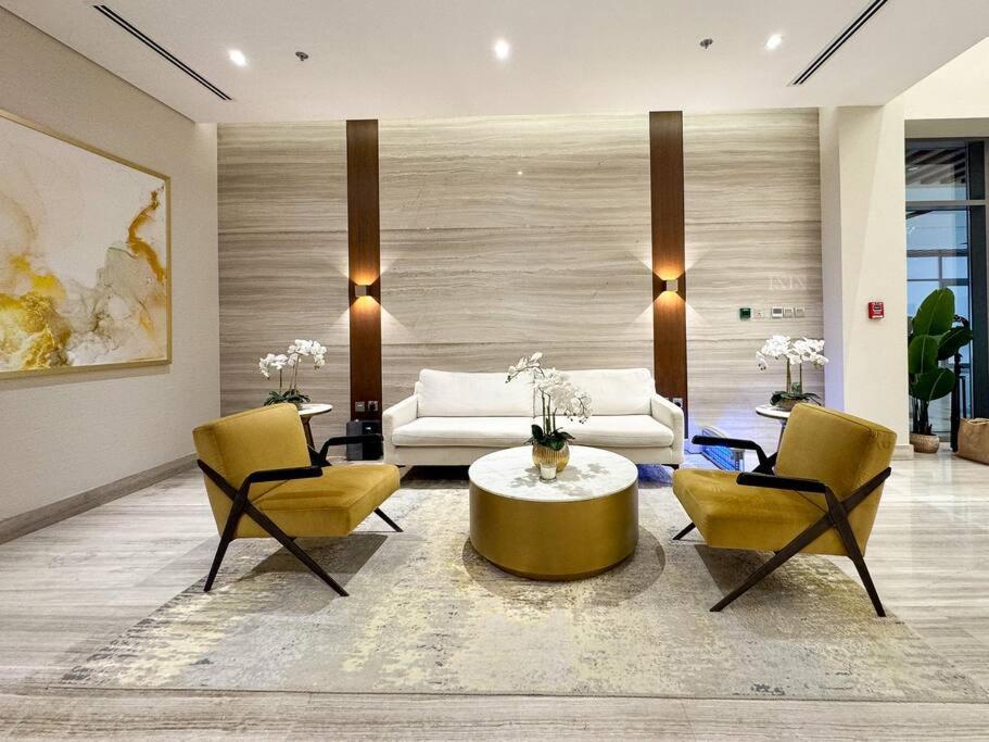 Contemporary Bright Studio Near Downtown Appartement