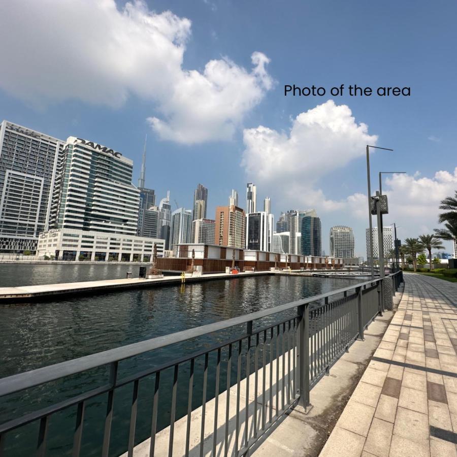 Apartamento Binghatti Canal , Burj Khalifa View With Private Jacuzzi And Cinema Screen ,kings Dubái