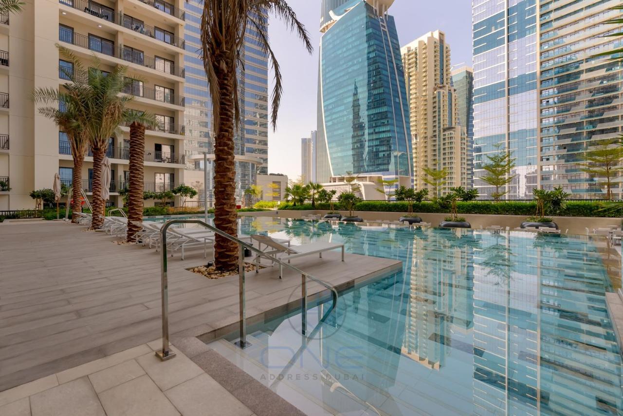 Lavish & Upgraded One Bedroom At Zada Tower! * Dubaï