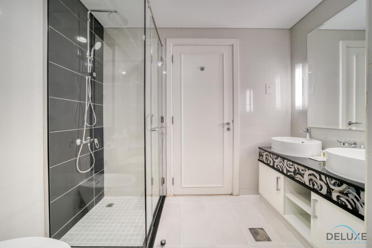 Chic 1br At The Signature Downtown By Deluxe Homes * Dubai