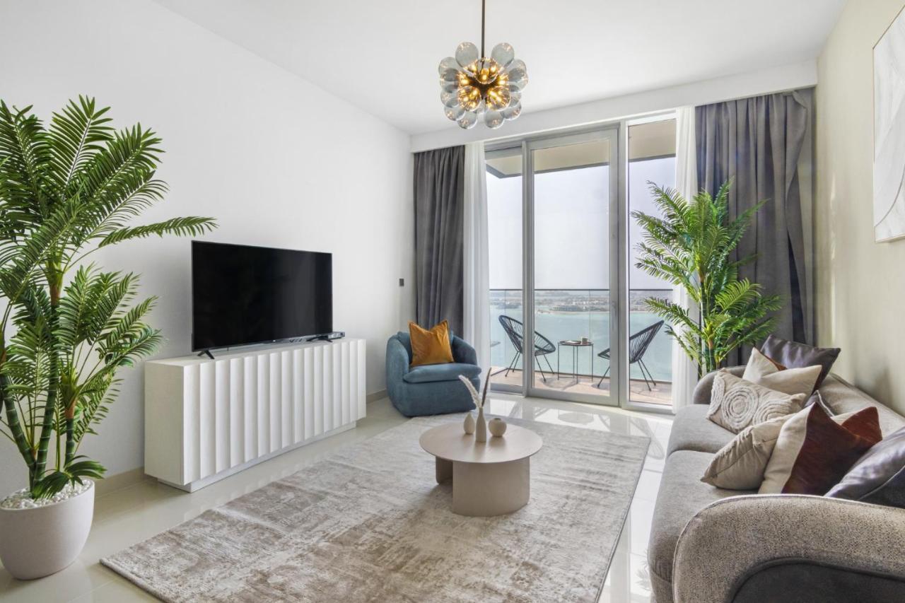 Sea View 2-bedroom - Isle Apartment Dubai