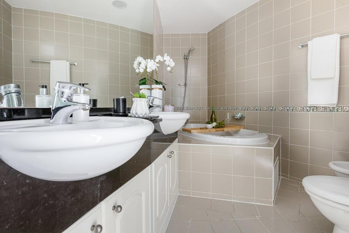 Frank Porter - Marina Terrace Tower Appartement