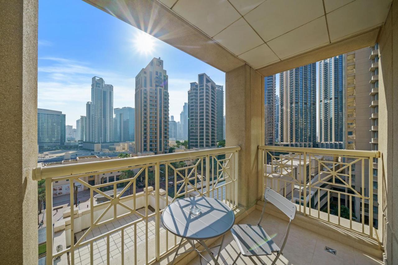 Cute 1 Bedroom - Walk To Opera, Mall & Burj Khalifa Appartement Dubaï