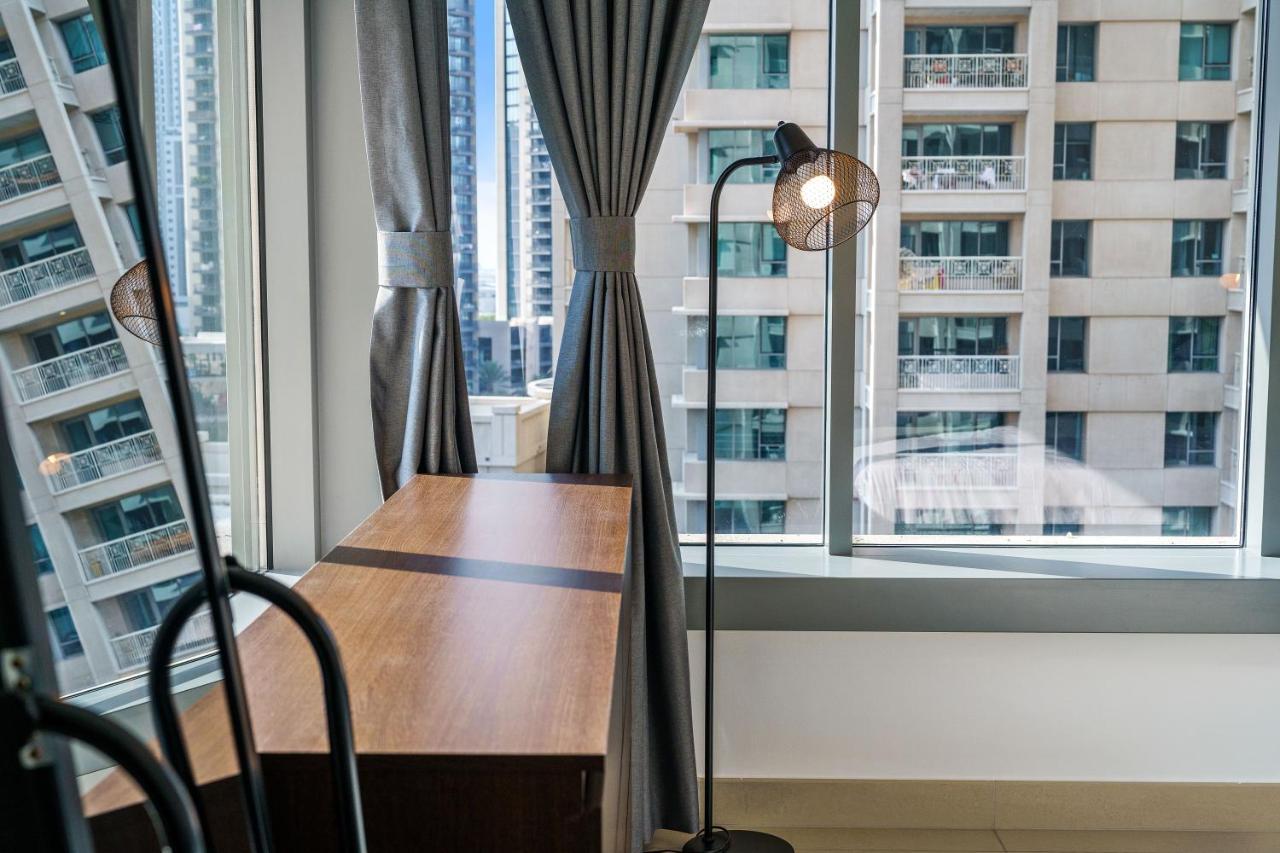Cute 1 Bedroom - Walk To Opera, Mall & Burj Khalifa * Dubaï