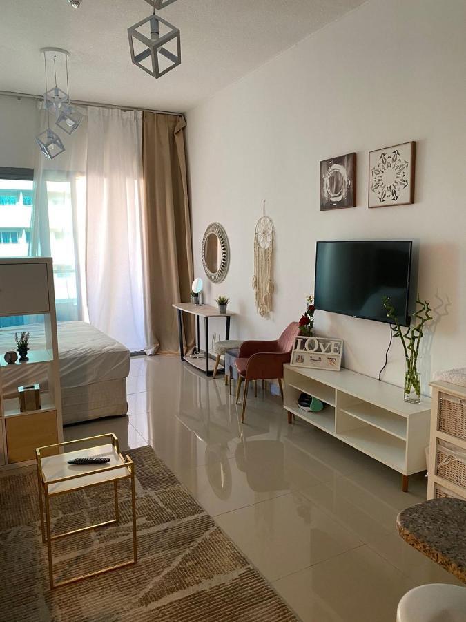 Apartamento Spacious In Marina With Balcony
