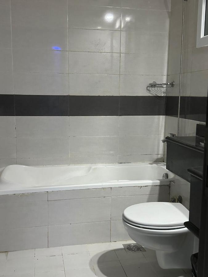 Habitación en casa particular Deluxe Loft Near Burjuman Metro Station , Bur Dubái