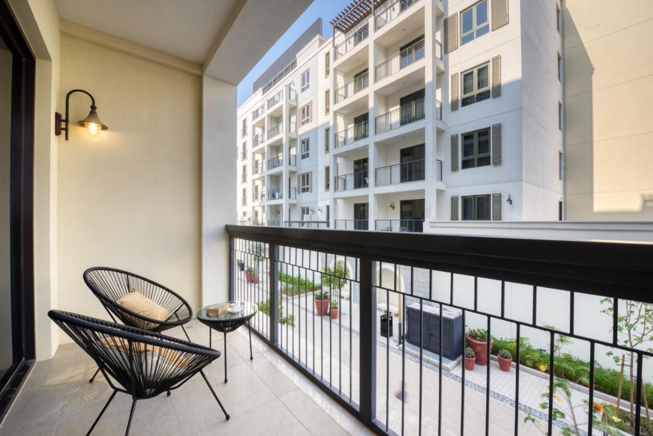 Spacious 2br Flat, La Rive 2 Dubai