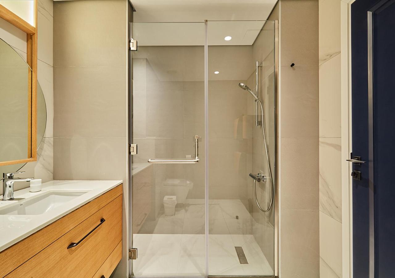 Appartamento First Class In Heart Of Jbr, Steps To The - 121 Living