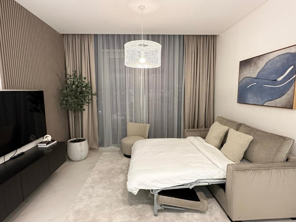 Oraya - Skyline Serenity At 1br In District One Appartamento Dubai