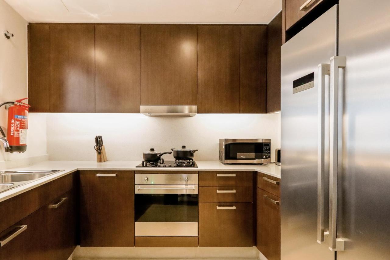 Apartemen Livbnb Suites-spectacular 2br Burj Fountain Views