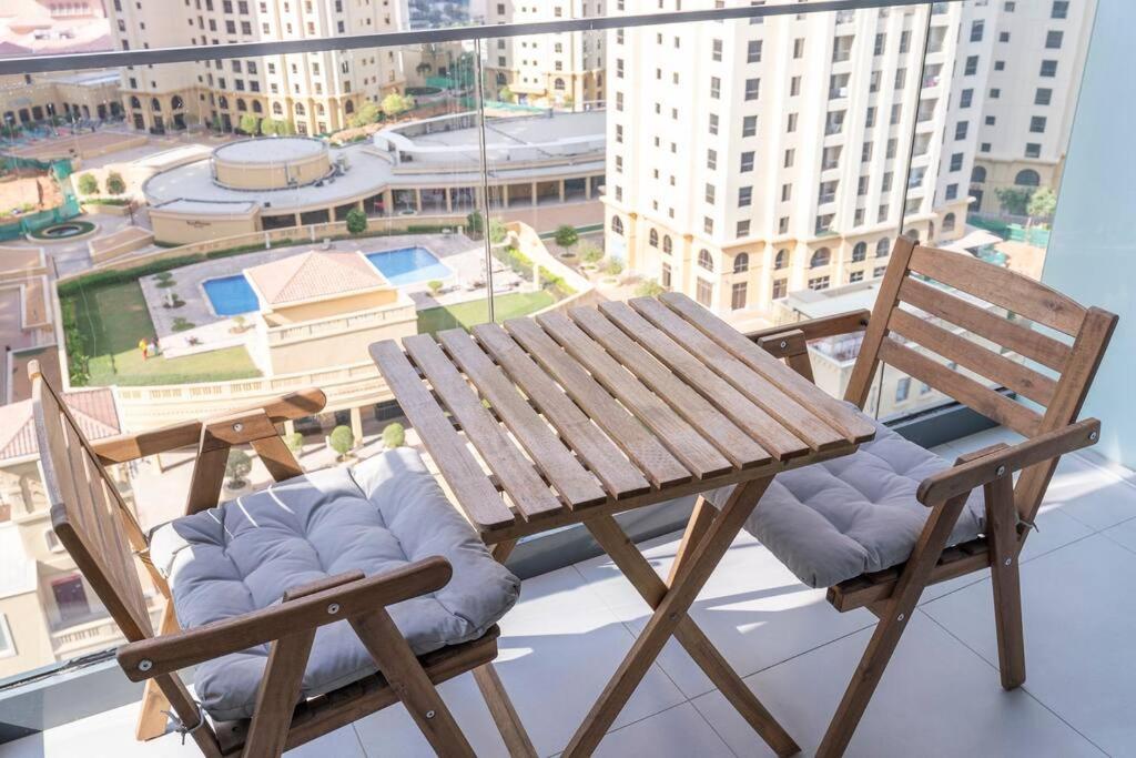 Appartement New Listing - Czechin - Jbr A Few Steps Away Dubai