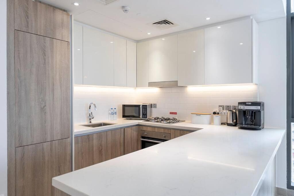 New Listing - Czechin - Jbr A Few Steps Away Appartement *