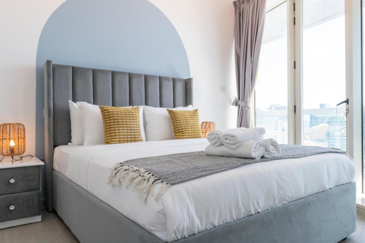 Heaven Crest Marina - 4 Bedroom With Marina View Near Jbr Beach, Free Parking, Wi-fi, Gym And Pool * Dubái