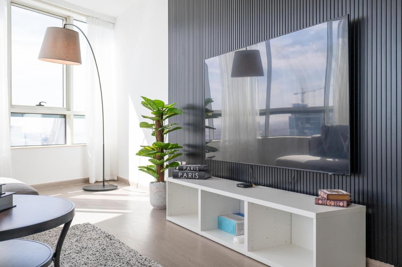 Apartamento Heaven Crest Marina - 4 Bedroom With Marina View Near Jbr Beach, Free Parking, Wi-fi, Gym And Pool Dubái