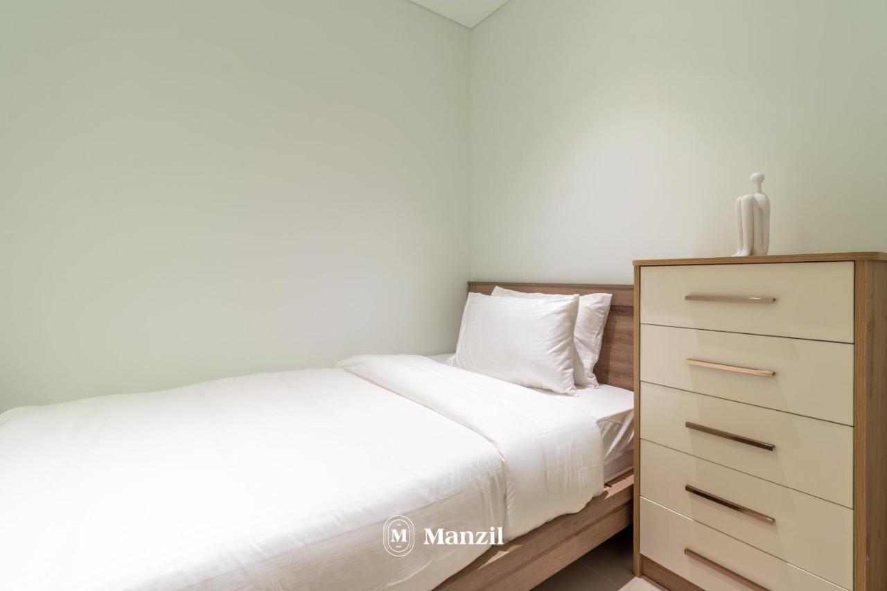 Manzil - 2br With Maid's And Burj View In Downtown, Apartamento Dubái