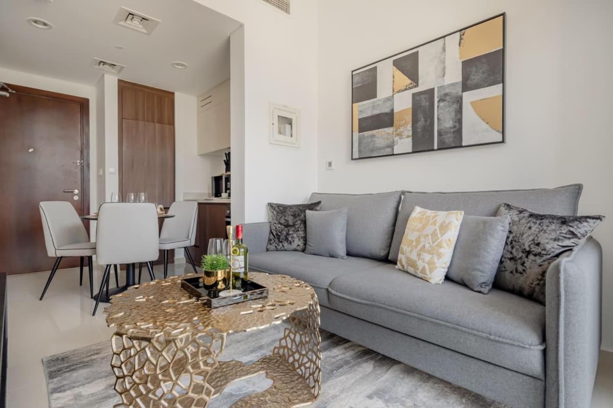 Apartemen Frank Porter - Vera *
