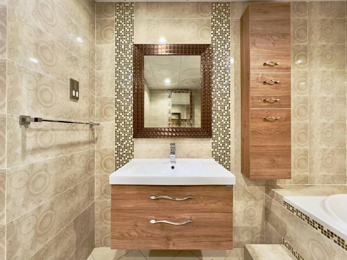 Ar Holiday Jbr 2 Ostello