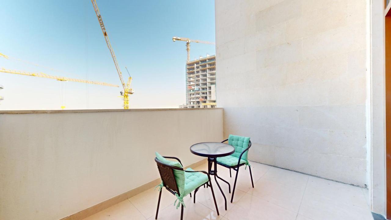 Primestay - G24 Tower 1br Plus Maids In Jvc Dubai