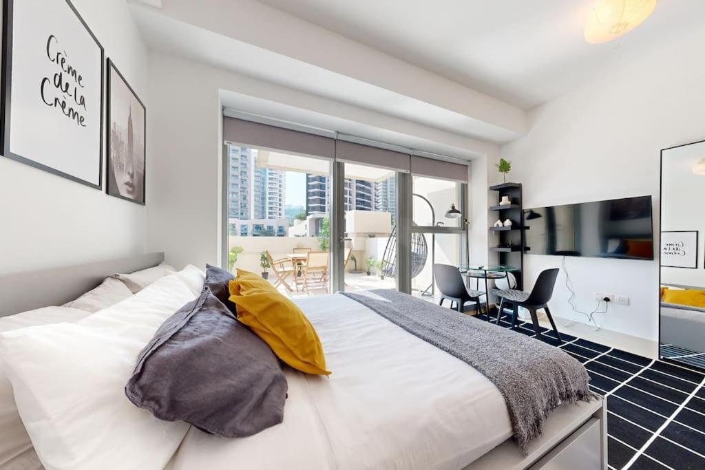 In Part Of Downtown With Amazing Pool Apartamento Dubái