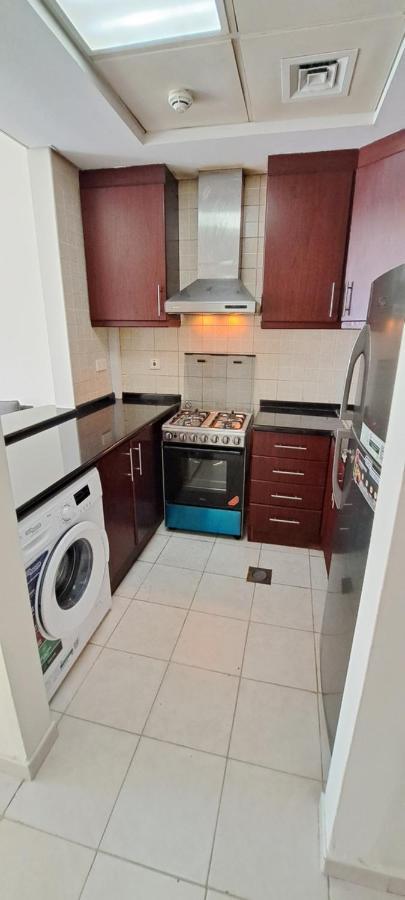 Appartement Druvya Homes, Bld Dg083, Street No,3 Discovery Gardens, Close To The Gardens Metro 6 Minutes Walkable