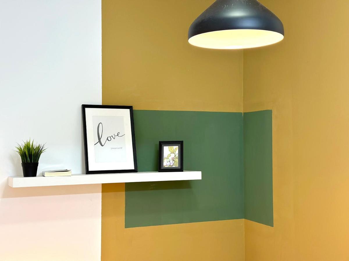 Alloggio in famiglia Budget Double Partition In Barsha Heights Near Metro Dubai