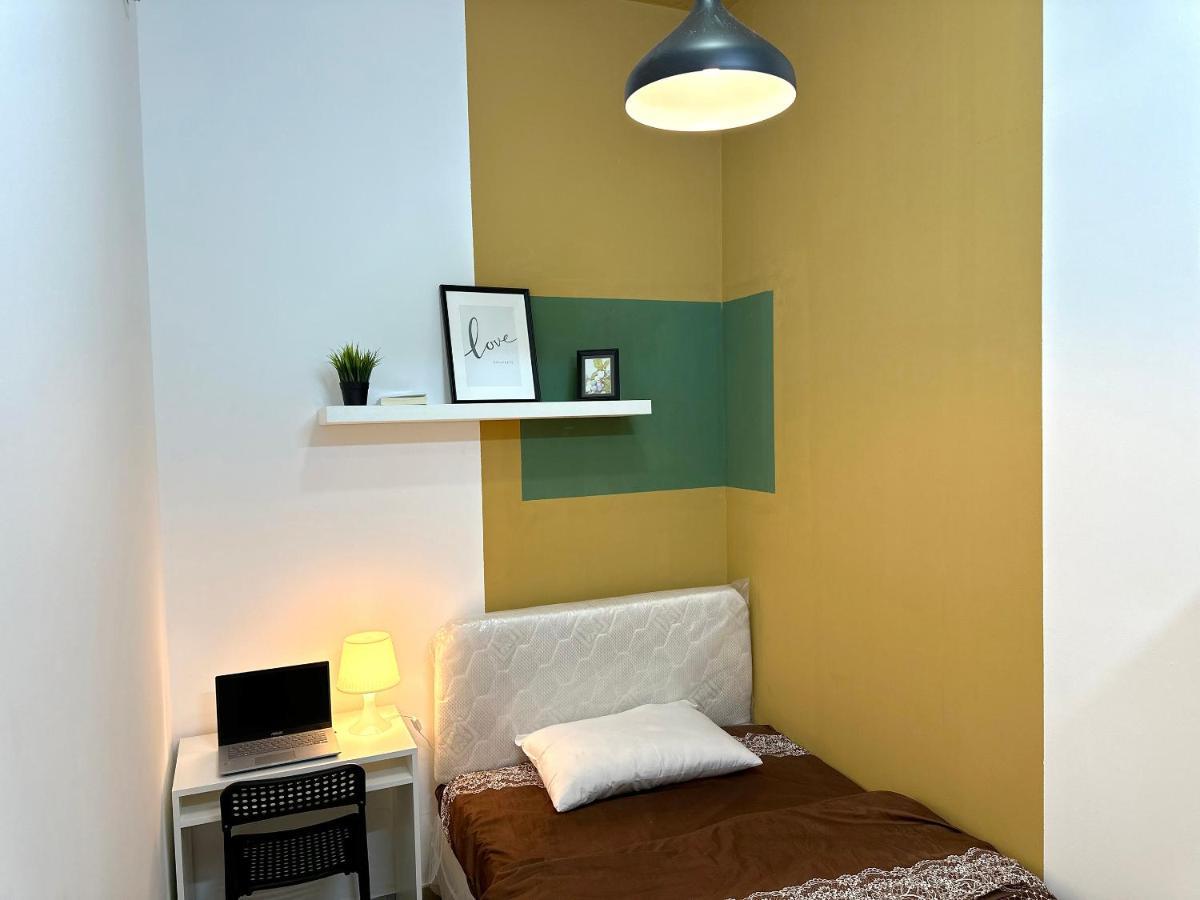 Alloggio in famiglia Budget Double Partition In Barsha Heights Near Metro Dubai