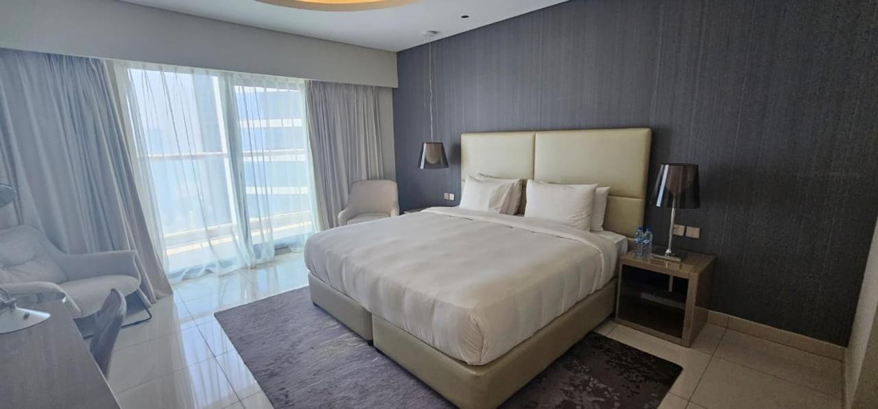 Paramount Towers - Elegant * Dubái