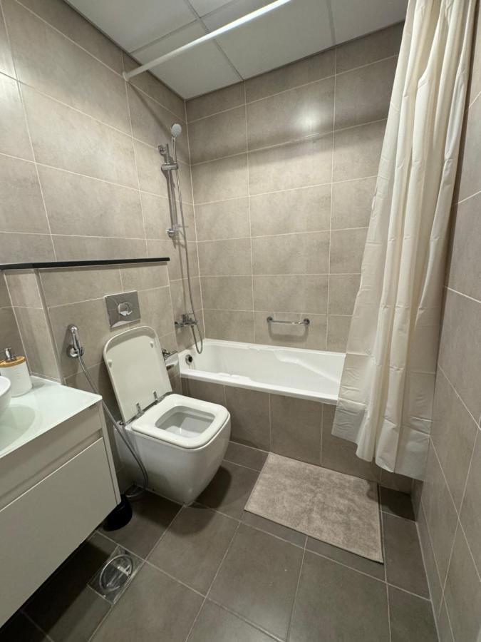 Beautiful Studio In Damac Hills Dubái