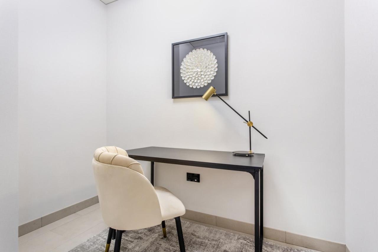 By Latinem Luxury 1br Holiday W2805 Near Burj Khalifa Apartamento Dubai