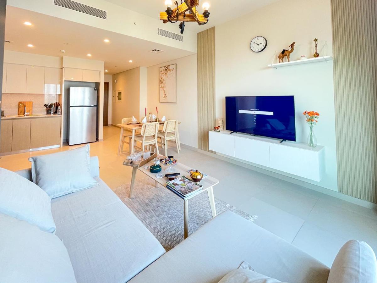Beautiful By Mall 161br-2 Apartment