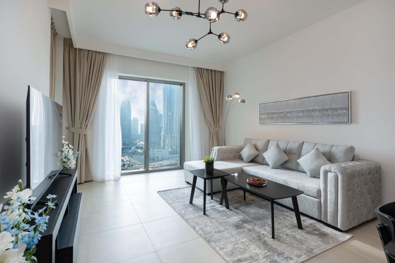 Appartement Sleeps 8 Burj Views Direct Mall Access
