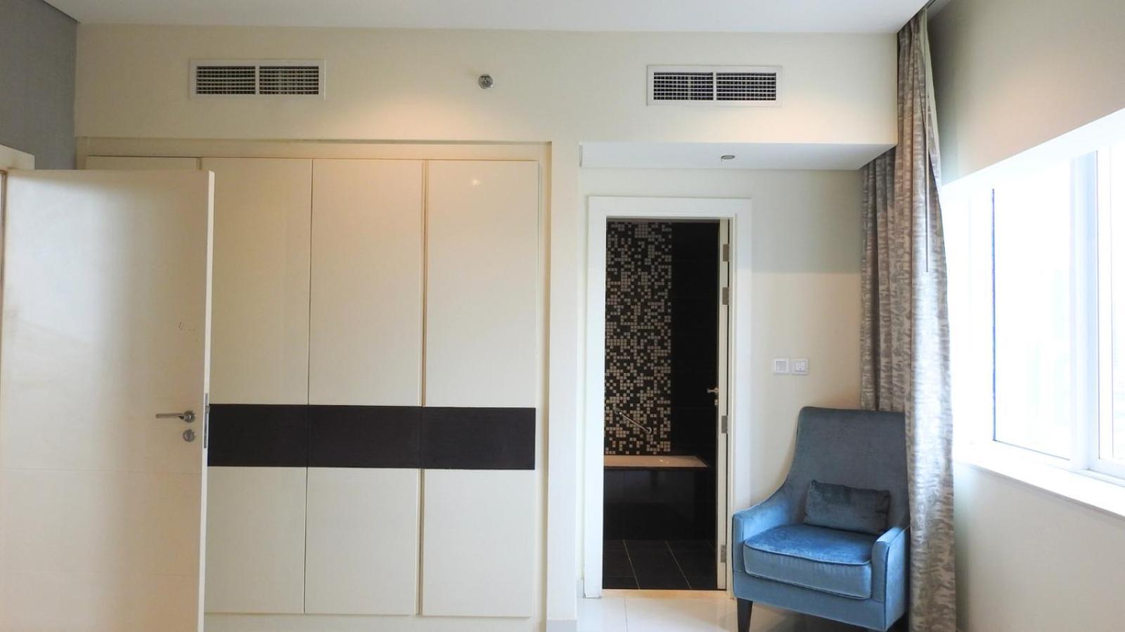 Damac - Bays Edge In Business Bay * Dubai