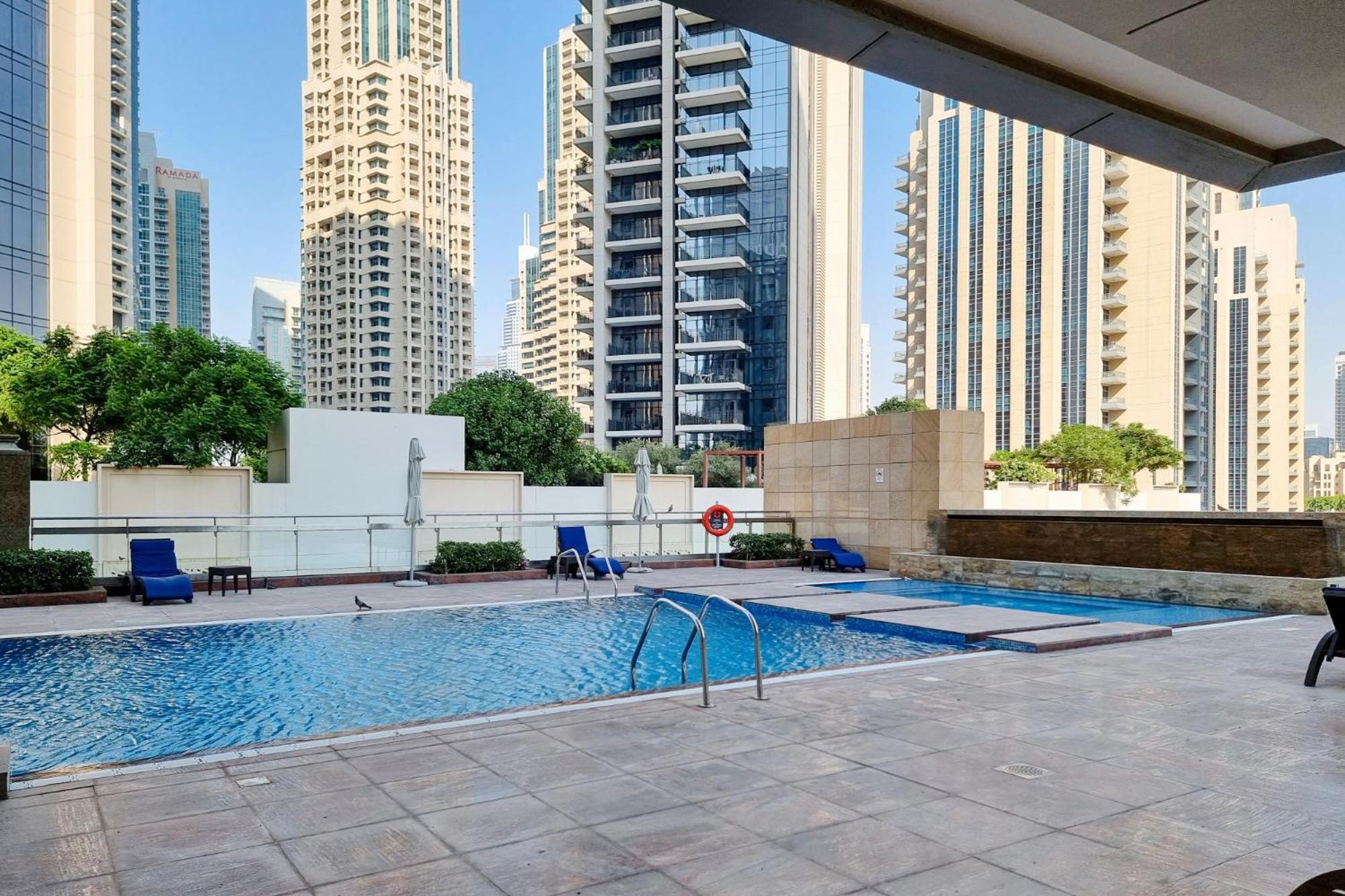 New Arabian - 8 Boulevard Walk Downtown 2007 Dubai