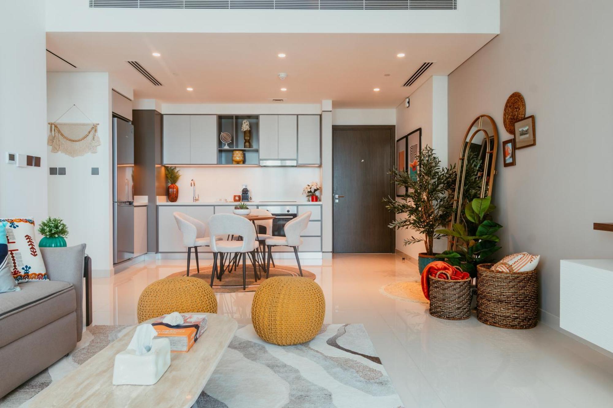 Oceanfront Escape: Stylish 1 Bedroom In Beachfront * Dubai