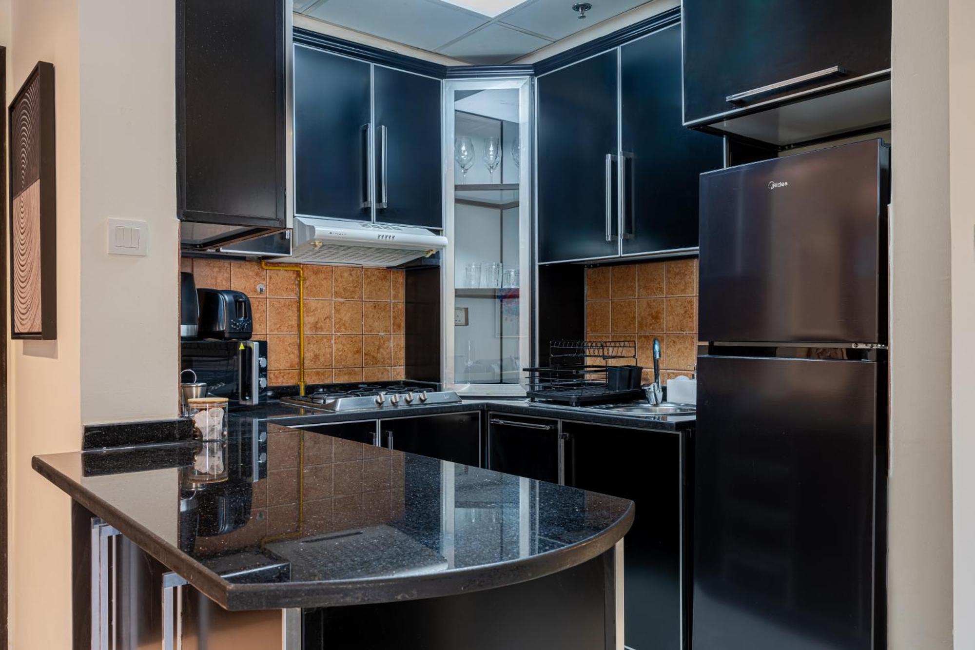 Stunning 1 Bedroom With Pool View In Jvc *