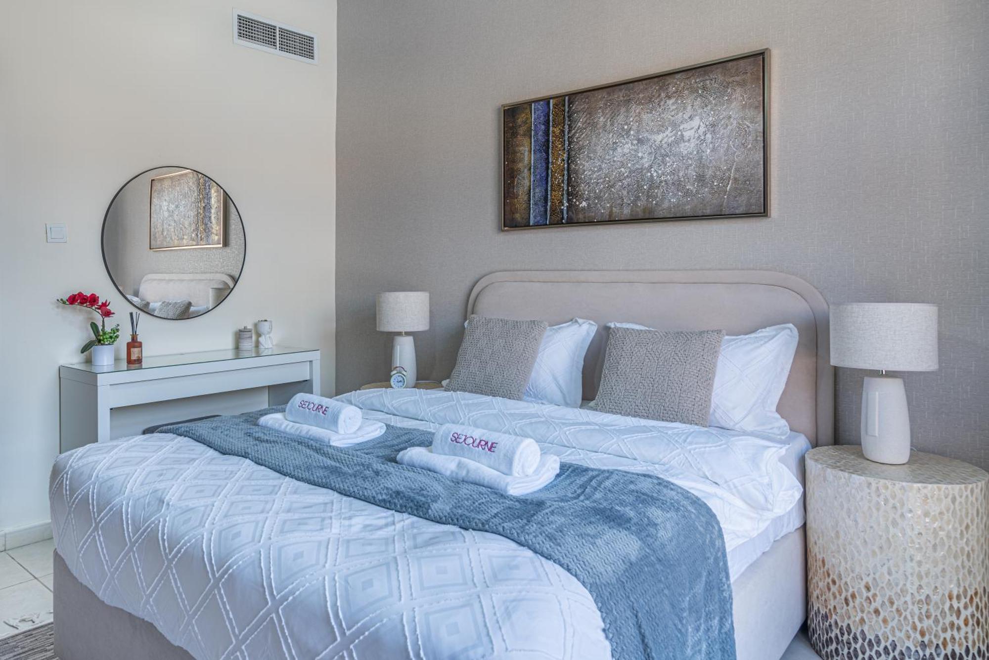 Lejlighed Stunning 1 Bedroom With Pool View In Jvc Dubai