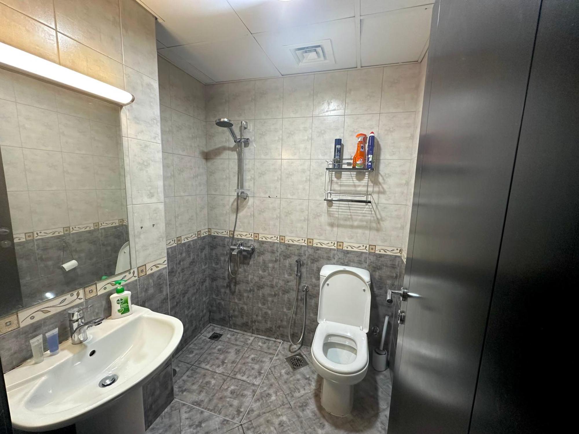 The Regal Residency Studio, 1 Minute Walking Distance From Gold Souk Appartement