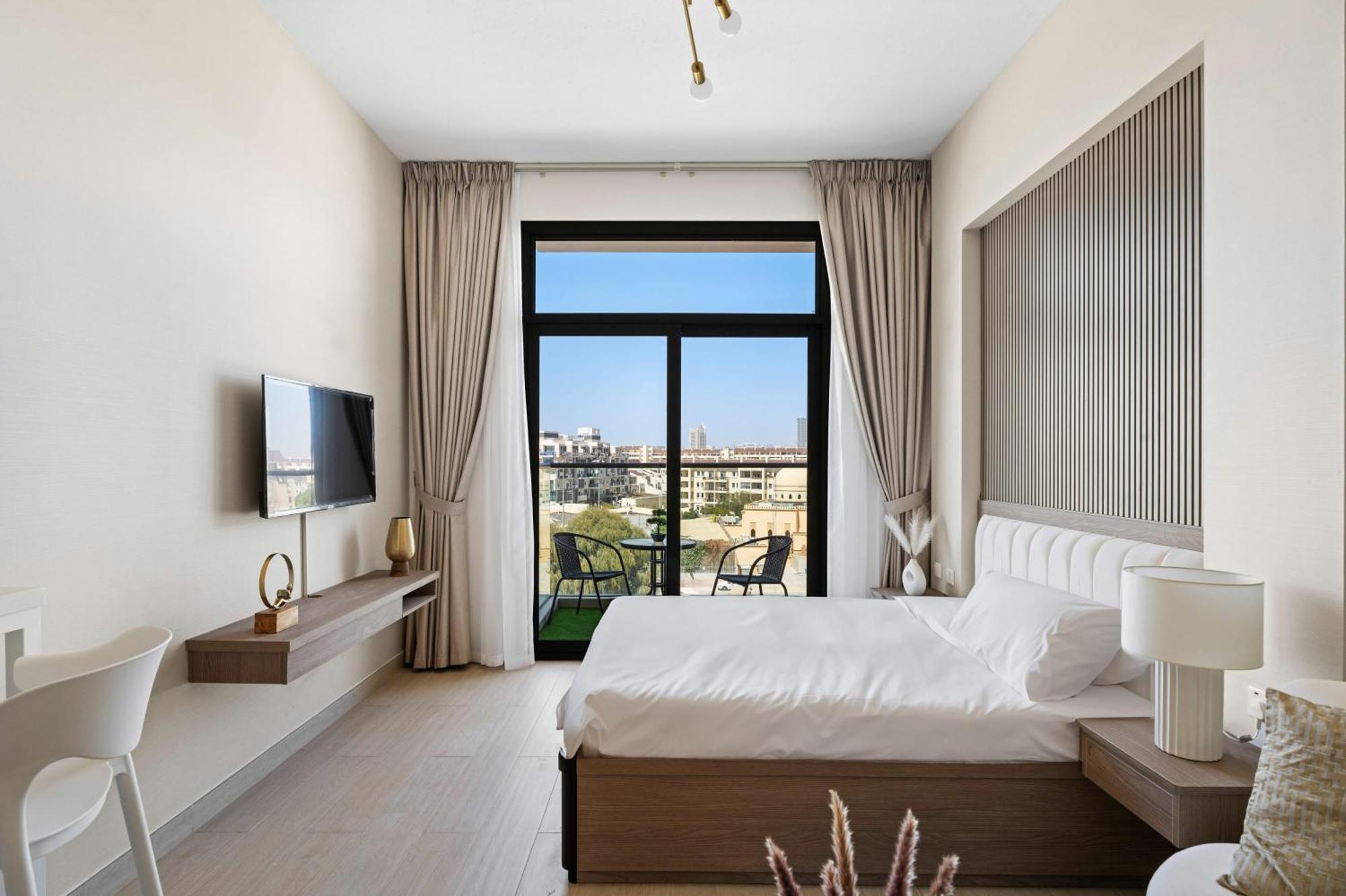 Modern In With Pool Gym And Paddl Apartamento Dubai