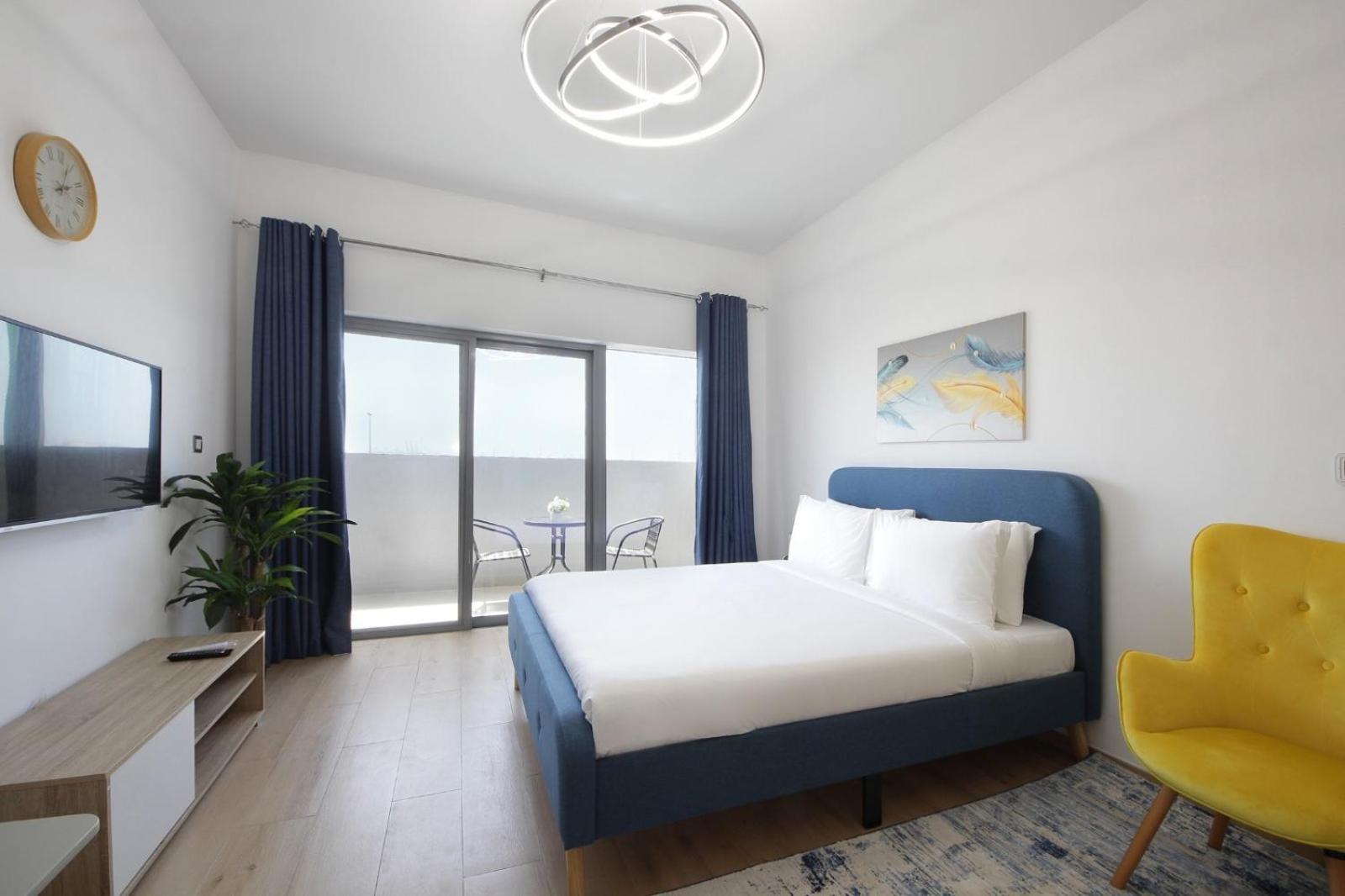 Aura Azizi By Golden Casa Apartment
