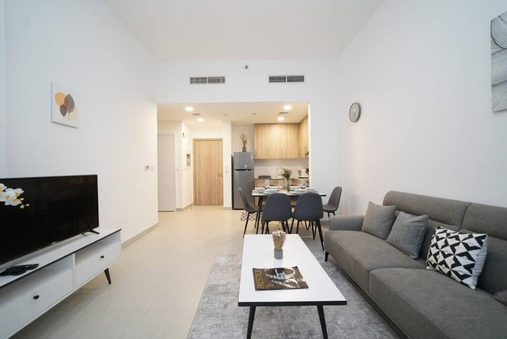 Apartament Spacious 1 Bedroom In Peaceful Community *