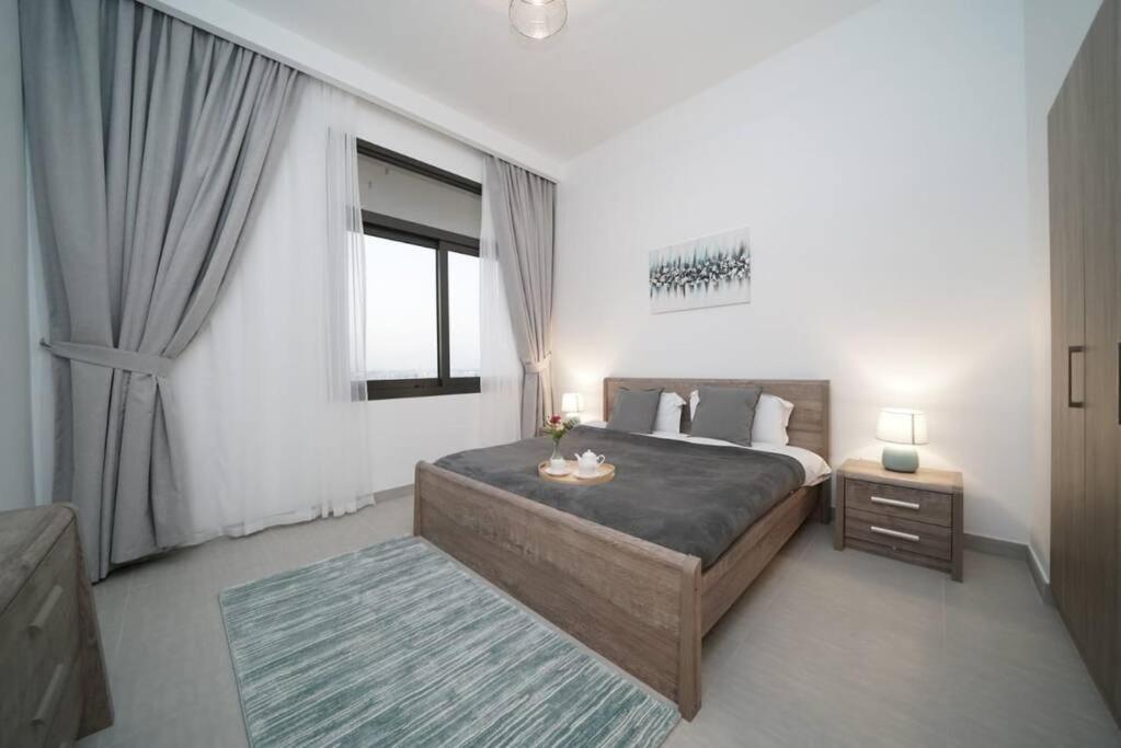 Spacious 1 Bedroom In Peaceful Community Apartament