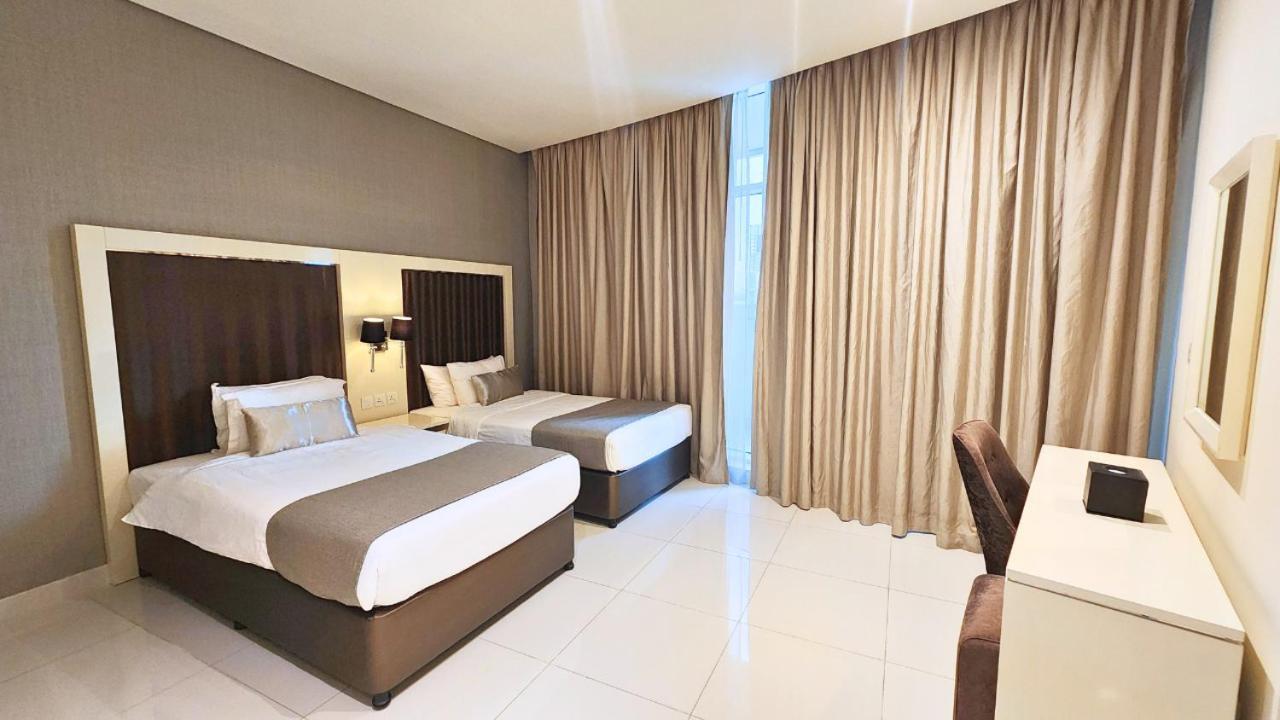 Damac - Bays Edge In Business Bay *
