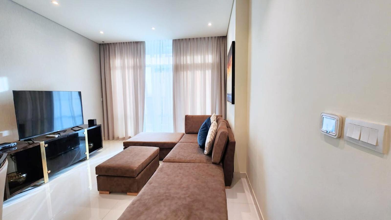 Damac - Bays Edge In Business Bay *