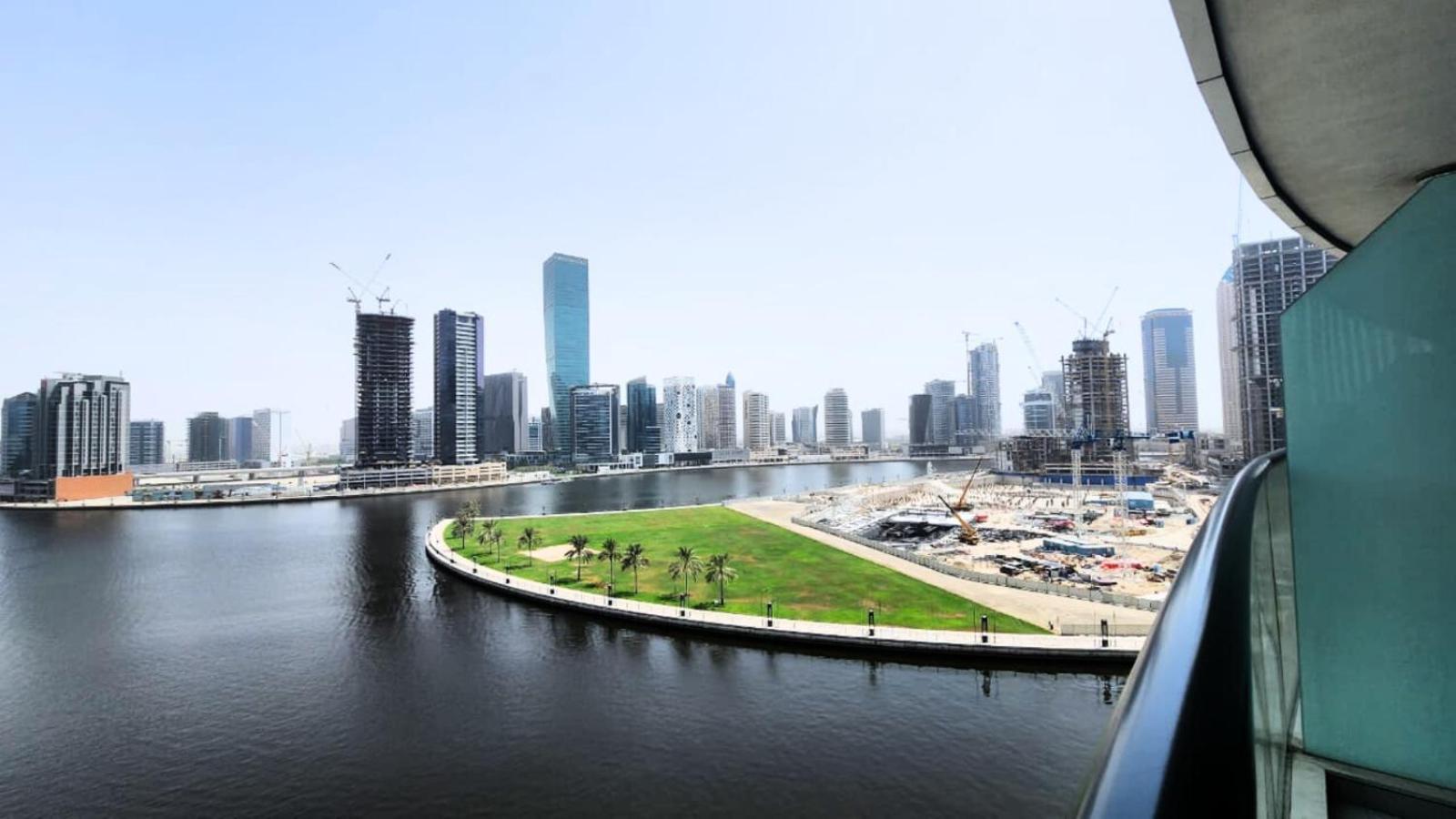 Damac - Bays Edge In Business Bay Dubai