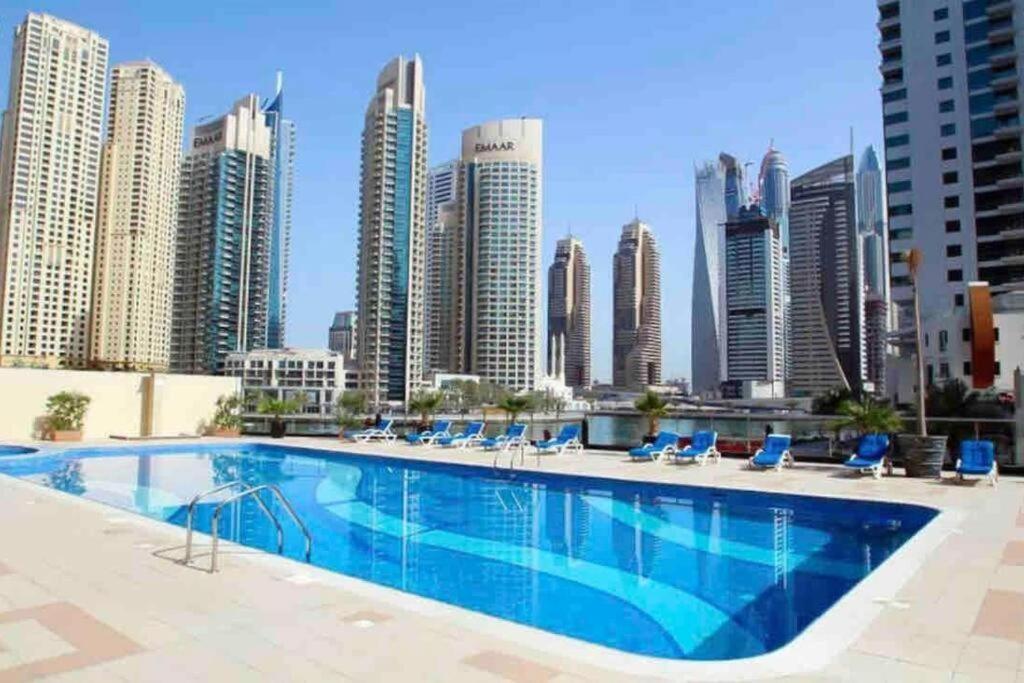Marina And Sea View At 10mn From Jbr & Metro Deluxe For 4ppl Late Check-in & Late Check-out