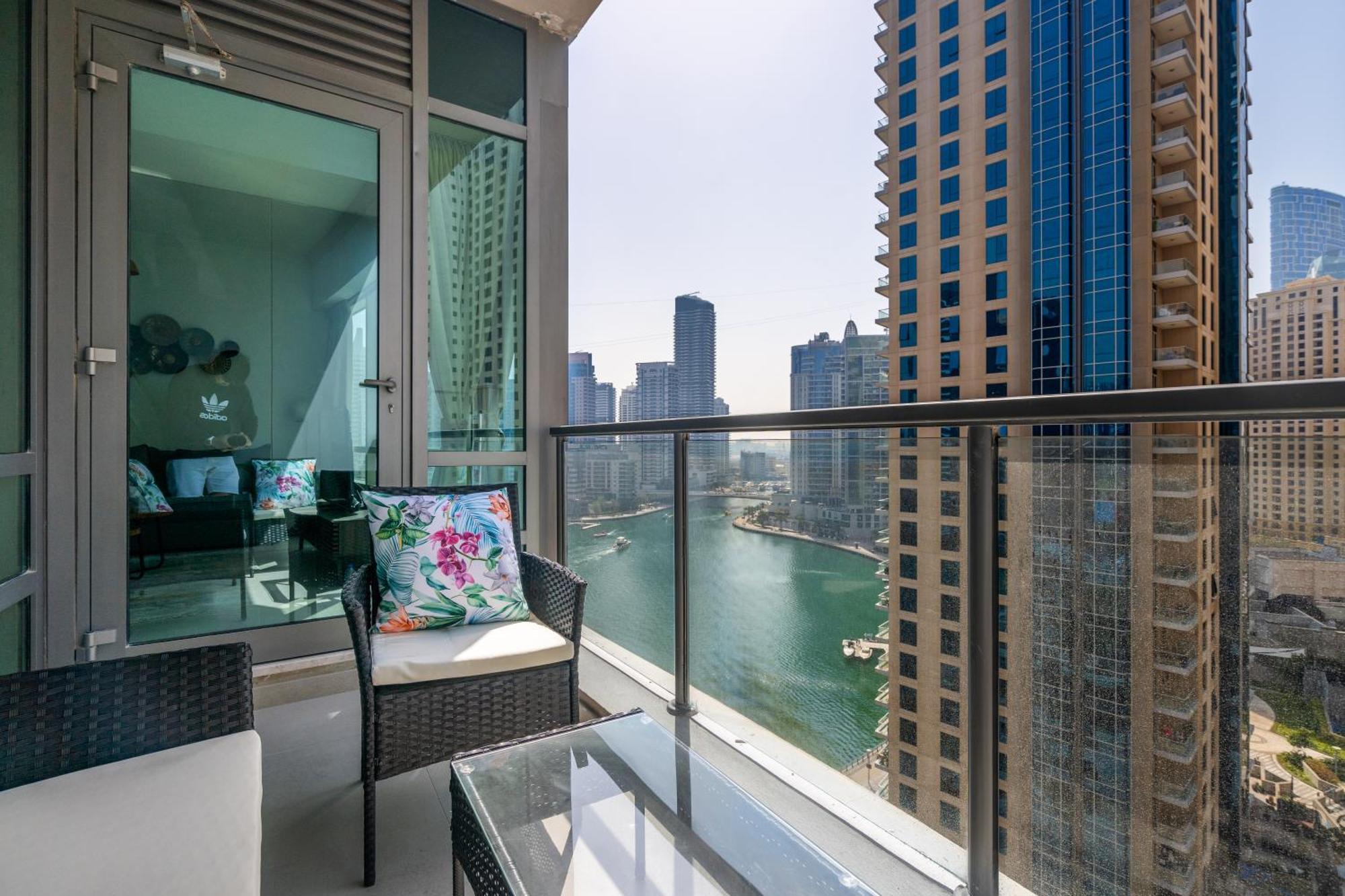 Apartamento Spacious & Luxurious 1br - Marina Views - 3mn Walk To Tram, Jbr & (adults Only)