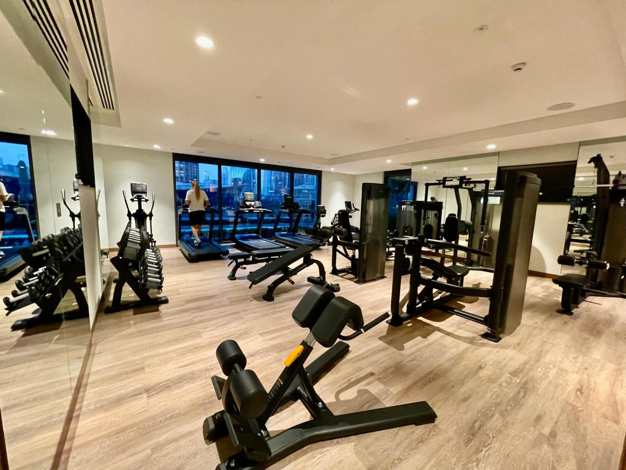 Chic Luxe 2br I High Floor L By Burj Khalifa & Mall I Pool L Gym Appartamento *
